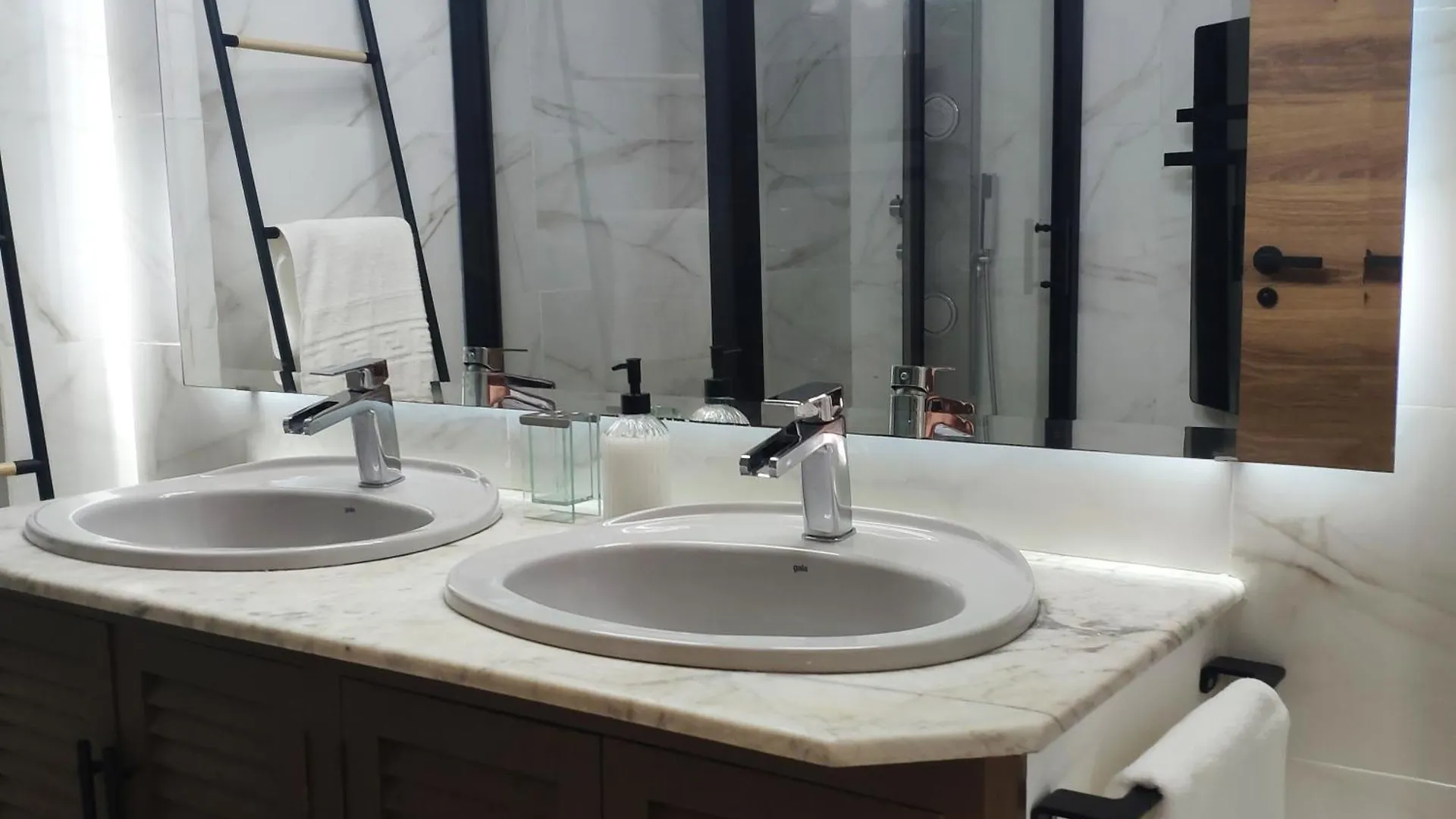 Luxury Jacuzzi Home & Terraces Malaga Holiday home